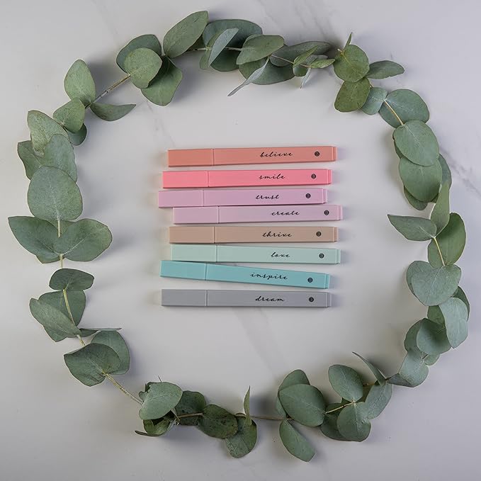 DIVERSEBEE Bible Highlighters with Soft Chisel Tip, 8 Pack Assorted Colors Pens No Bleed, Quick Dry, Cute Aesthetic Markers, Bible Study Journaling Supplies and Accessories (Boho)