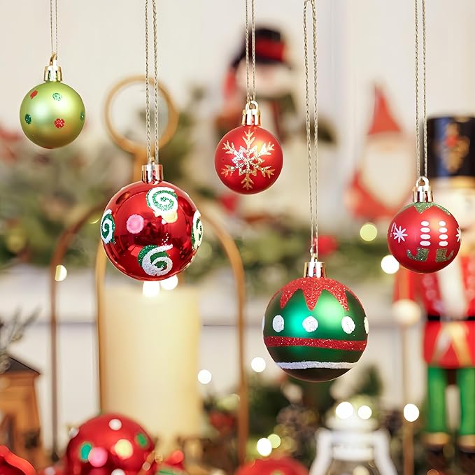 XmasExp 50ct Mini Vintage Christmas Ornaments Set Red and Gold Classic Retro Shatterproof Balls 1.57 Inch Christmas Decorations