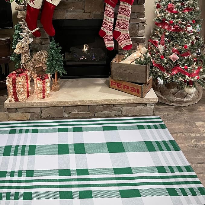 Christmas Door Mat Outdoor 4' x 6' Green and White Plaid Rug Christmas Decor Rug Cotton Hand-Woven Layered Door Mats Washable Carpet for Front Porch, Kitchen, Farmhouse, Entryway