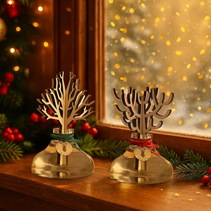 Aronica Christmas Tree Diffuser - Hollyberry Scent, Burgundy Christmas Decorations Red Reed Diffuser, Cinnamon Smell Decor Apartment, Navidad Winter Scented Aromas Home, White Elephant