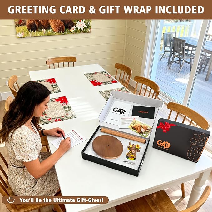 Highland Cow Kitchen & Bathroom Decor, Gifts for Women, 3D Kitchen Countertop Decor, Cute Paper Towel Holder for Home Indoor Table Accessories, Housewarming Gift