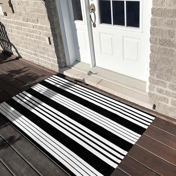 OJIA Black & White Outdoor Rug 3x5 Cotton Hand-Woven Christmas Striped Porch Rugs Machine Washable Entry Rug Indoor Outdoor Area Rug Front Door Rug Floor Mat for Farmhouse/Living Room/Home Entrance