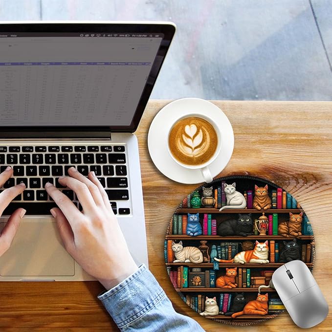 Cats and Bookshelf Mouse Pad, Small Round Mouse Pads for Desk, Mini Travel Mousepad for Wireless Computer Laptop, Office Desk Accessories, 8.6 x 8.6 inch