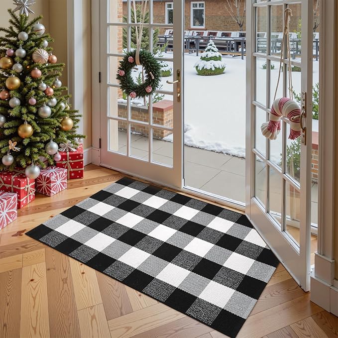 KIMODE Front Door Mat Buffalo Plaid Outdoor Rug 27.5"x43" Black and White Checkered Rug Farmhouse Front Porch Rug Decor Cotton Woven Washable Layered Christmas Door Mats Christmas Decorations