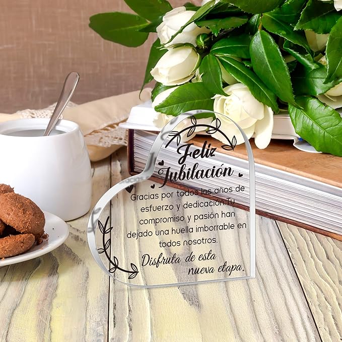 Yopyame Spanish Retirement Acrylic Gifts - Regalos para Feliz jubilación Heart Acrylic Plaque for Women Men Unique Acrylic Keepsake Paperweight for Retirees in Spanish Retirement Party Plaque Decor