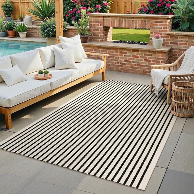 Collive Black and White Striped Outdoor Rug 4'x 6', Washable Cotton Woven Farmhouse Christmas Rug, Layered Welcome Door Mat for Front Porch Deck Bedroom Patio Christmas Decorations