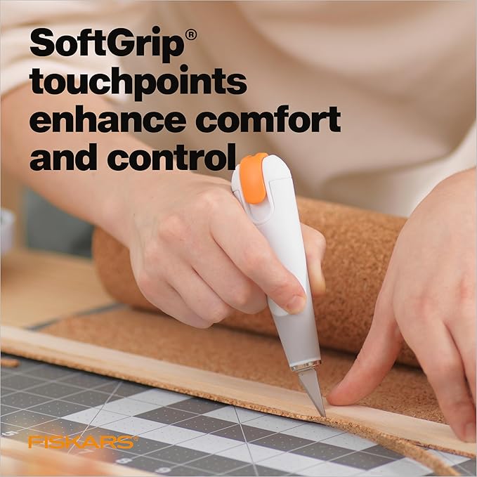 Fiskars Heavy-Duty Easy Change Detail Knife (with #2 Blade) - for Heavy and Thick Materials - Arts and Crafts