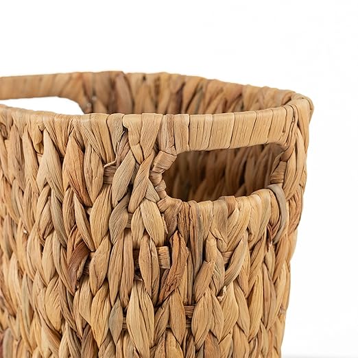 Wicker Trash Can, Bathroom Waste Bin with Built-in Handle Trash Bin, Hand-Woven Water Hyacinth, Wicker Waste Basket, Bedroom, Office, Bathroom Boho Waste Basket, 1 Pack