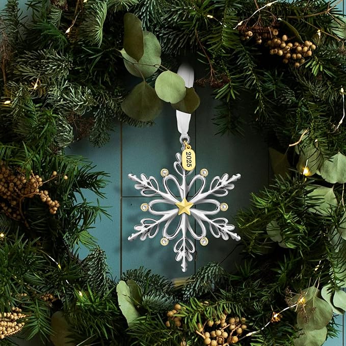 Christmas Tree Ornaments – 2025 Snowflake Hanging Pendant of Car Charm Holiday Decorative Keepsake Gift Home Decor (3 Pieces (2025))
