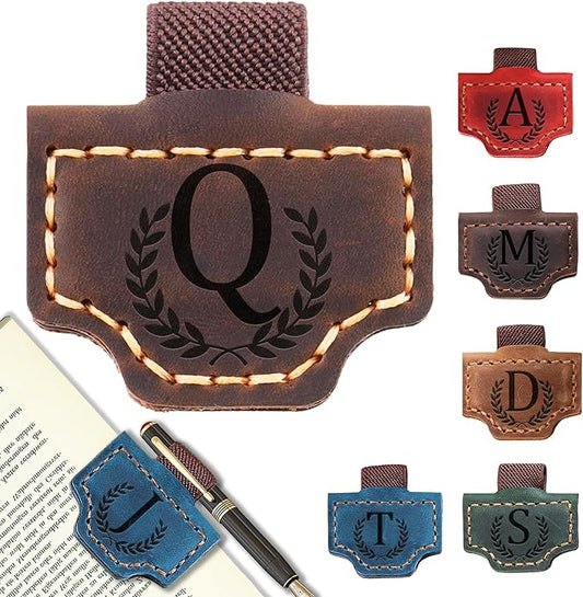 Personalized Bygone Mark Bookmark with Pen Holder, Leather Magnetic Bookmark 26 Letters Name Initial Bookmarks for Readers, Book Lover Gifts for Women Men Notebook Accessories (Coffee, Q)
