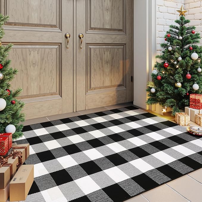 KIMODE Buffalo Plaid Christmas Outdoor Rug 3x5, Farmhouse Cotton Front Door Mat, Washable Black and White Checkered Rug for Christmas Welcome Layered Door Mat Front Porch Entryway Kitchen