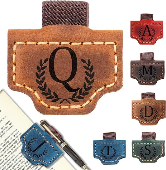 Personalized Bygone Mark Bookmark with Pen Holder, Leather Magnetic Bookmark 26 Letters Name Initial Bookmarks for Readers, Book Lover Gifts for Women Men Notebook Accessories (Brown, Q)