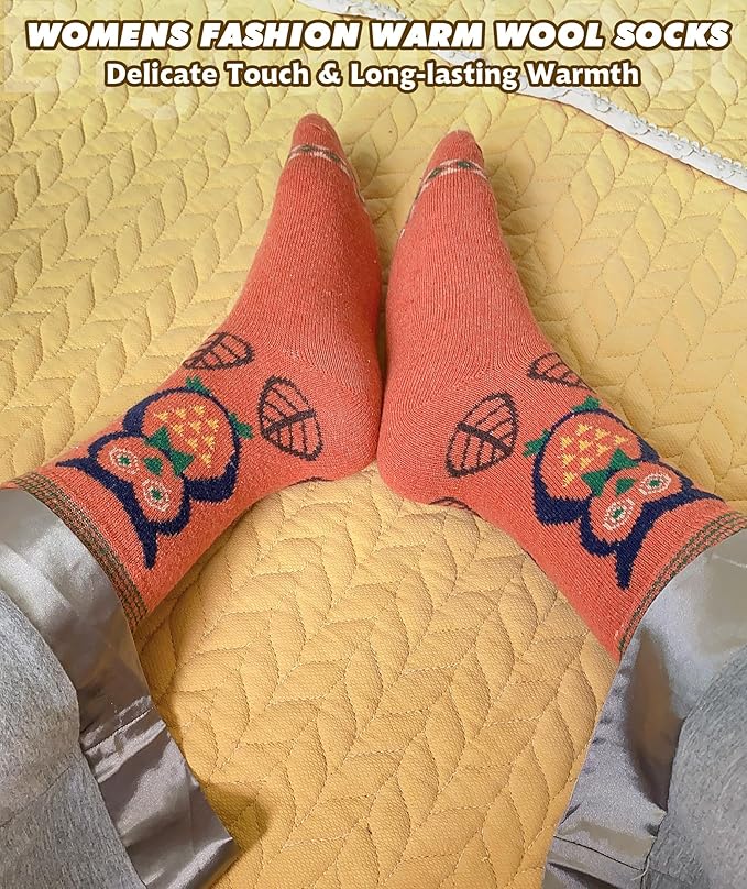 IIG Cute Warm Wool Socks for Women Super Cozy Thick Crew Winter Socks Gifts, 5 Pairs