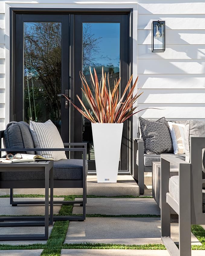 Veradek V-Resin Indoor/Outdoor Taper Planter (30 inch, White)