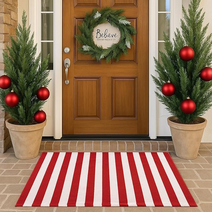 Christmas Red & White Striped Rug - 28 x 43 Inches Outdoor Front Door Decor Mat Cotton Washable Hand-Woven Rug Christmas New Year Holiday Porch Entryway Layered Doormat