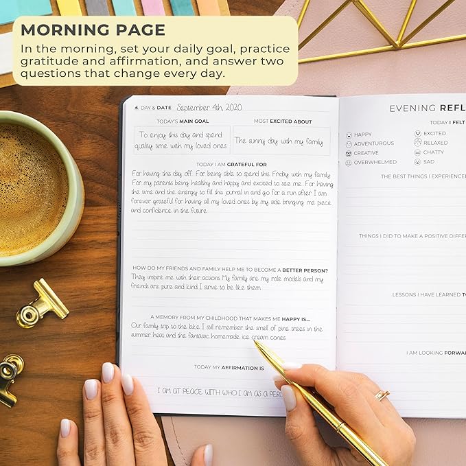 Clever Fox Gratitude Journal – Happiness, Positivity & Affirmation Daily Journal – Inspirational Daily Notebook – 3 Months, A5 (Black)