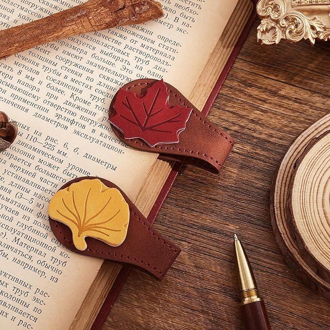 2PCS Vintage Magnetic Leather Bookmark, Leather Magnetic Bookmarks for Women, Magnetic PU Bookmarks Clip Book Accessories, Ginkgo & Maple Leaf