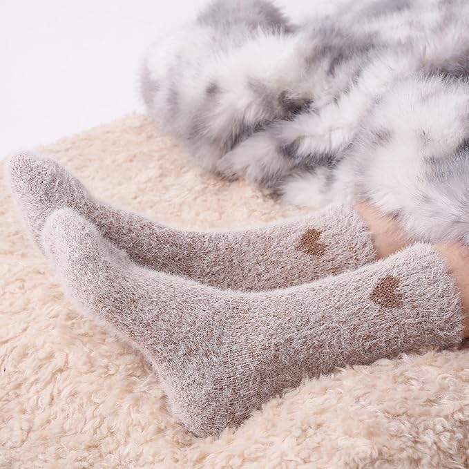 5 Pairs Fuzzy Soft Cozy Comfortable Socks for Women, Casual Sleep Comfy Socks, Perfect Warm Winter Gifts for Women