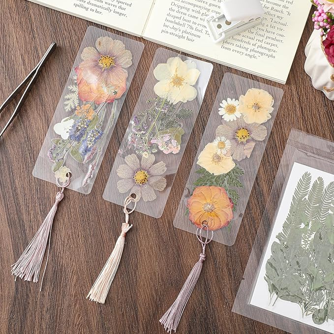 150 Pcs DIY Pressed Dried Flower Bookmark Making Kit, DIY Bookmark Bulk Thanksgiving Teacher Gifts for Reading Women Book Lovers(2 x 6 Inch,Retro Color)